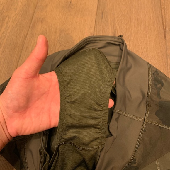Lululemon Savasana fatigue green camo original speed shorts size 6 - Picture 5 of 8